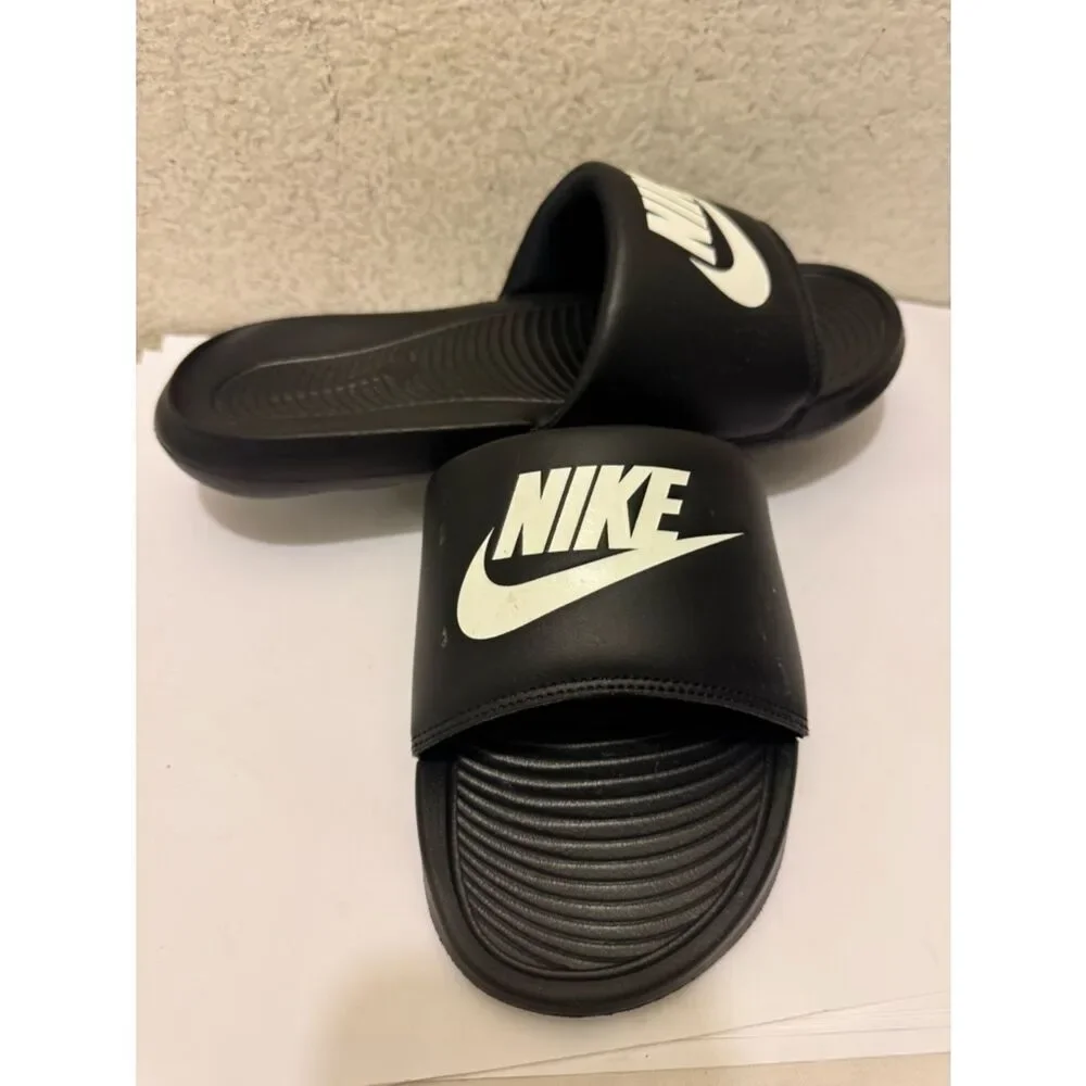 NIKE VICTORI ONE SLIDE BLACK / WHITE BLACK SLIDES SLIDE ON SANDAL size 12